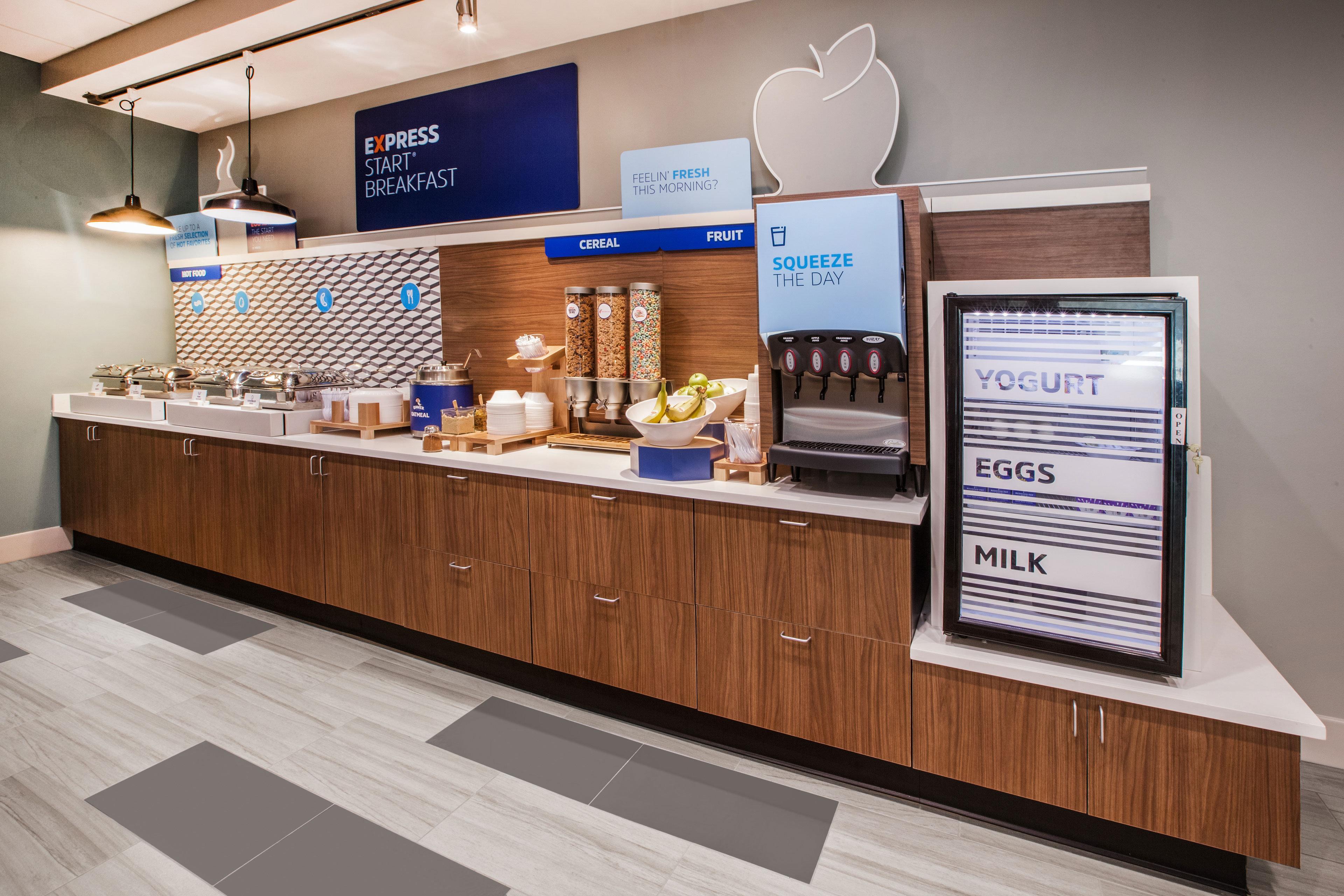Holiday Inn Express Hotel & Suites Columbus By Ihg Zewnętrze zdjęcie