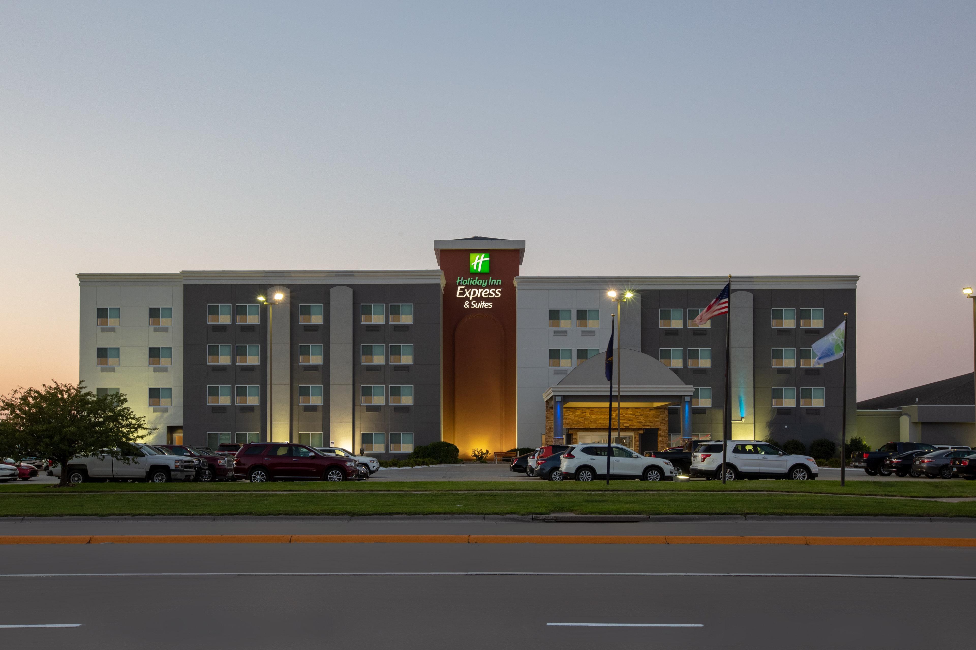 Holiday Inn Express Hotel & Suites Columbus By Ihg Zewnętrze zdjęcie