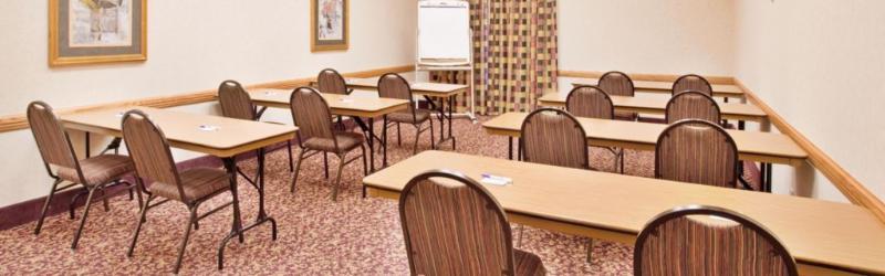 Holiday Inn Express Hotel & Suites Columbus By Ihg Zewnętrze zdjęcie