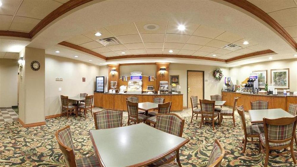 Holiday Inn Express Hotel & Suites Columbus By Ihg Zewnętrze zdjęcie