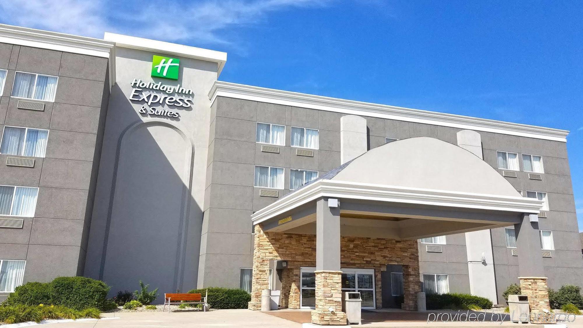 Holiday Inn Express Hotel & Suites Columbus By Ihg Zewnętrze zdjęcie